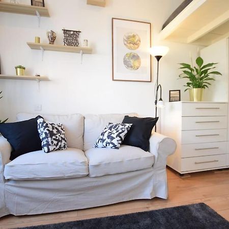 Stylish Studio Apartment Camden London Exterior photo