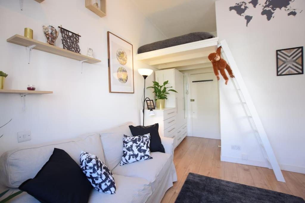 Stylish Studio Apartment Camden London Exterior photo