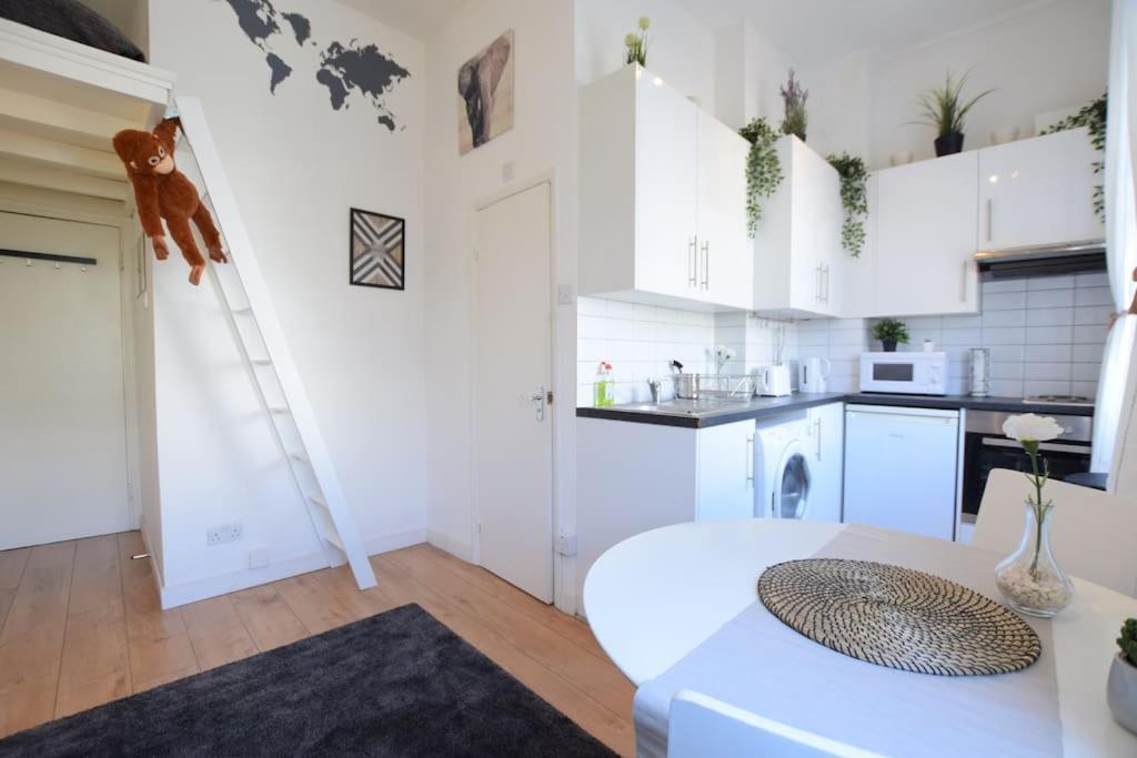 Stylish Studio Apartment Camden London Exterior photo